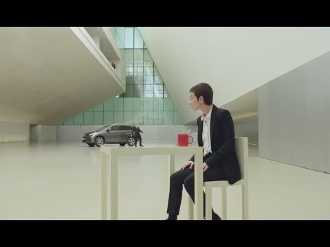Advertising car Honda. Optical illusions.