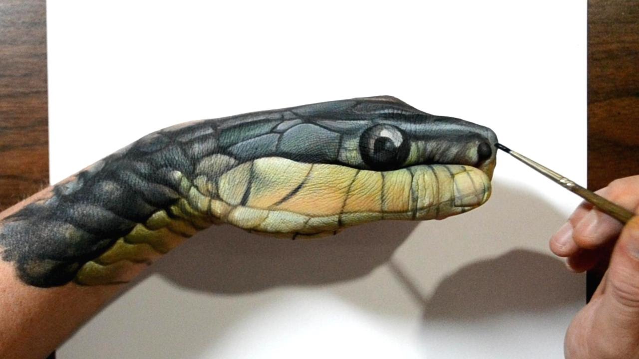 Painting My Hand into a Snake - Awesome Optical Illusion